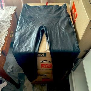 Spanx Faux Leather leggings